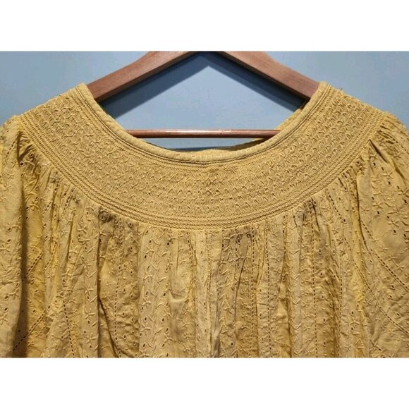 New Old Navy Yellow Eyelet Embroidered Short Puff Sleeve Relaxed Fit Top 3X - Picture 2 of 8